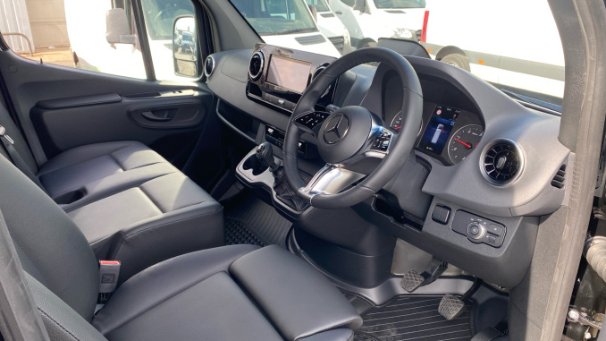Mercedes-Benz Sprinter 315Cdi L3 Diesel Rwd 3.5t H2 Select Van - Image 5